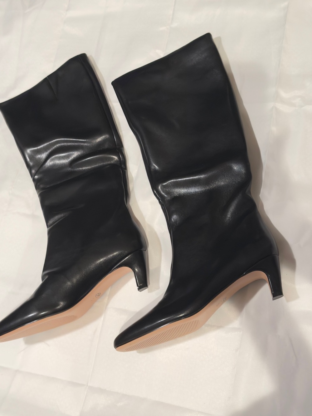 NWOB Black Pointed Toe Mid-Calf Kitten Heel Leather Boots Size 10